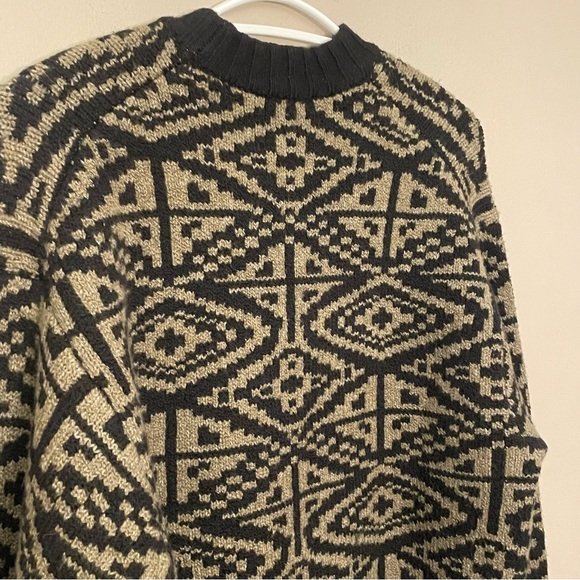 Le 31 Par Simons Black & Tan Geometric Extra Plush Crewneck Sweater - Picture 12 of 15